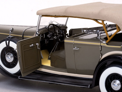 1932 Ford Lincoln KB Top Up – sunstarmodelcars