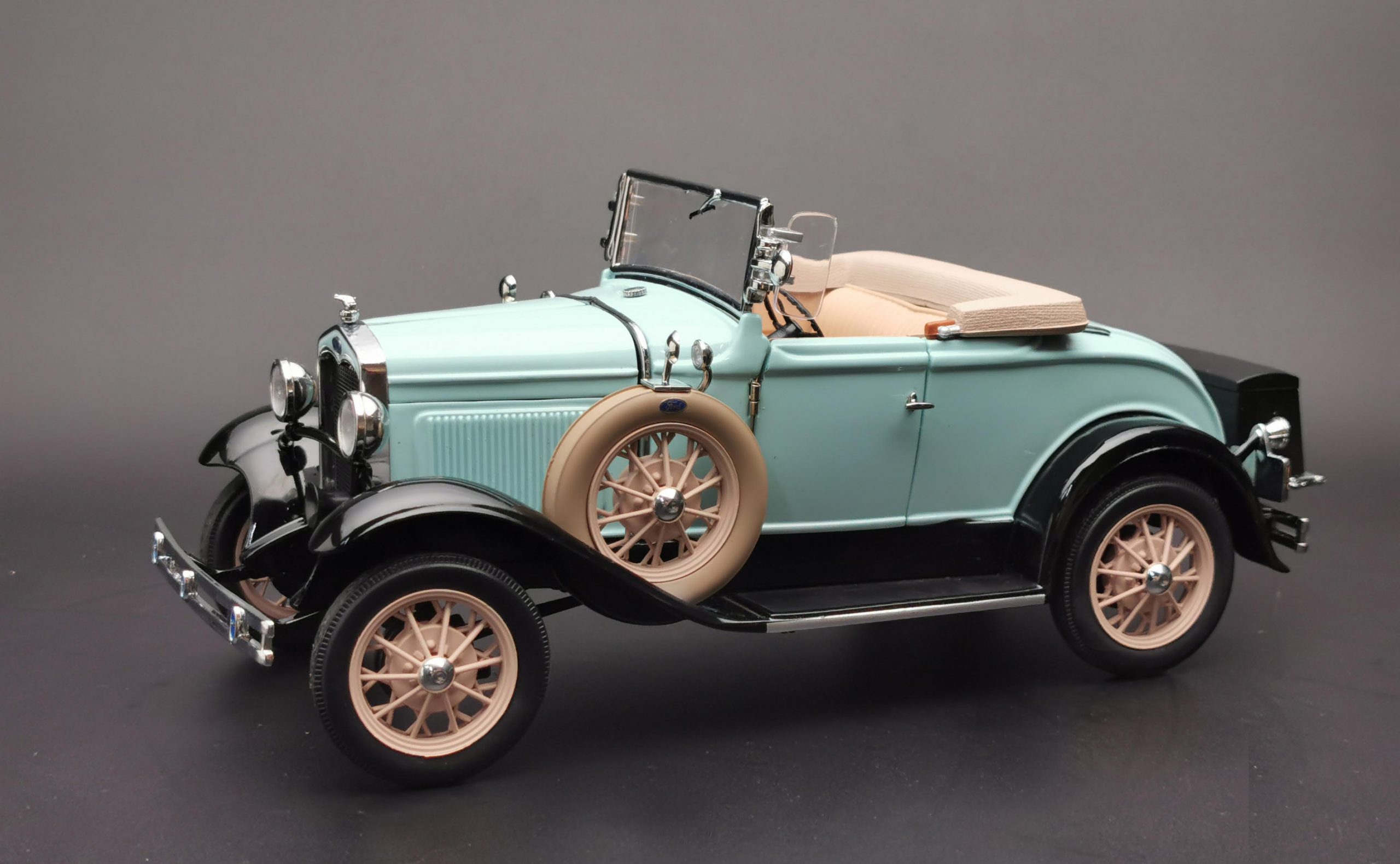 1931 Ford Model A Roadster – Powder Blue – sunstarmodelcars