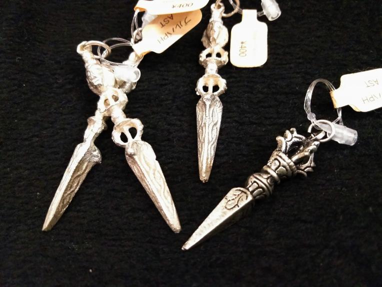 新入荷！魔除けのお守りチベット仏教の法具金剛杭♤｜サンストリート浜北