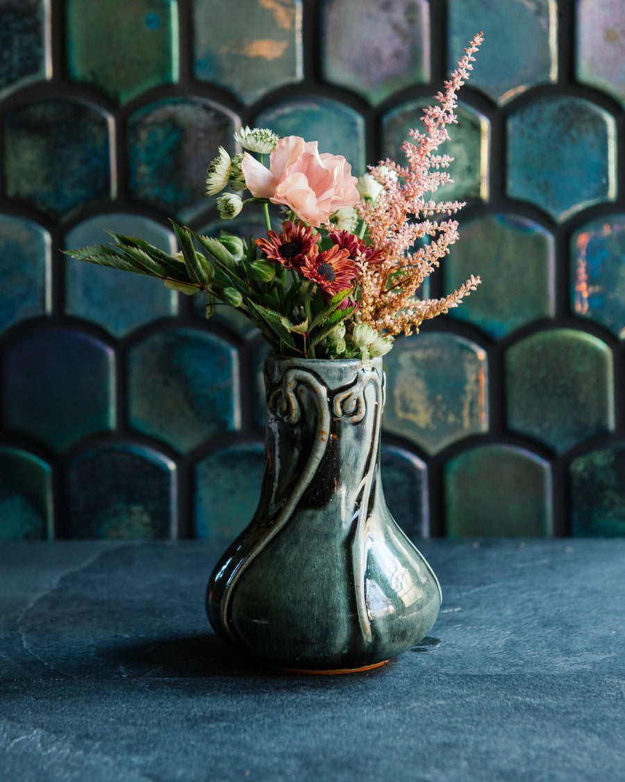 Snowdrop Vase – Pewabic Pottery