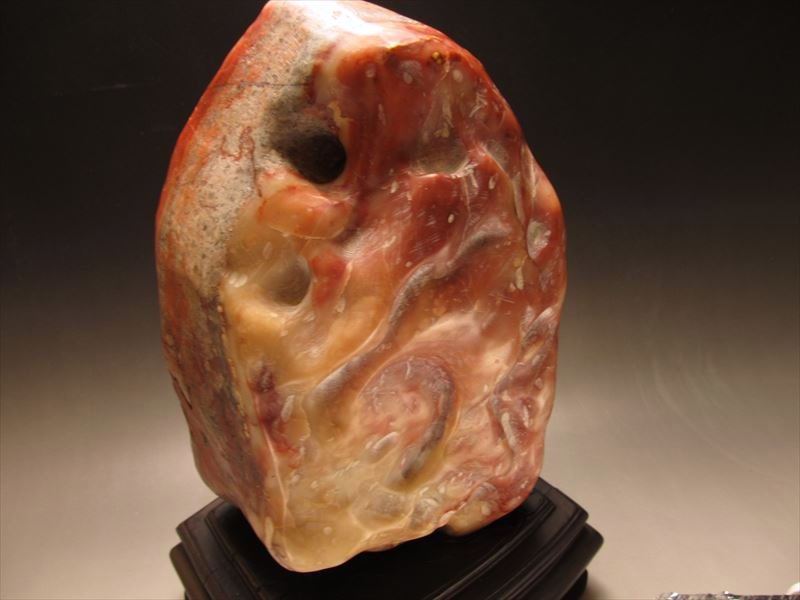 ◇縁起の良い紅白瑪瑙◇限定1点！◇天然巨大原石の一石彫り◇1点物