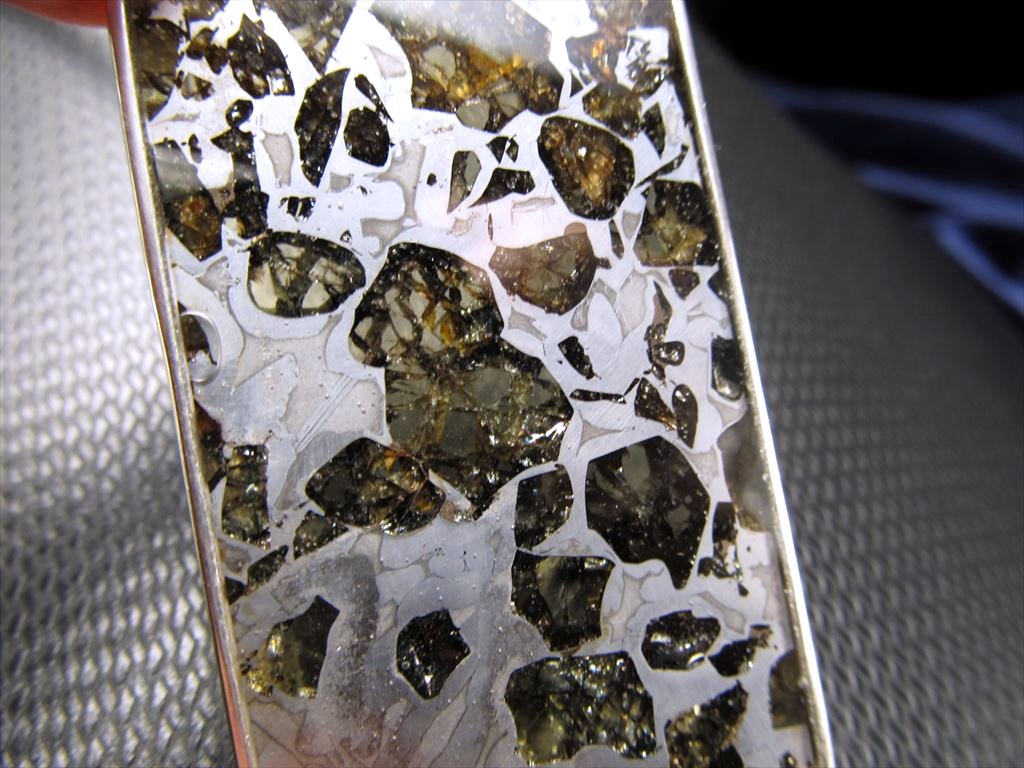 ◇巨大！！◇激レア！地球外の鉱物◇宇宙に想いを馳せる神秘の隕石