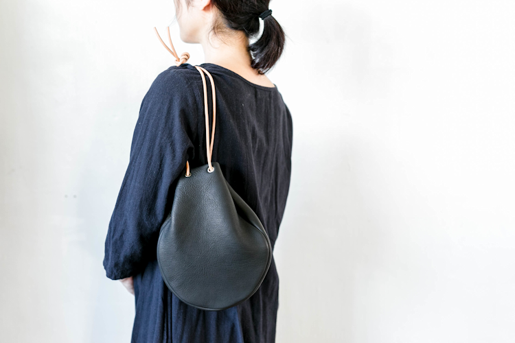 ドローストリングバッグ巾着/鹿革黒