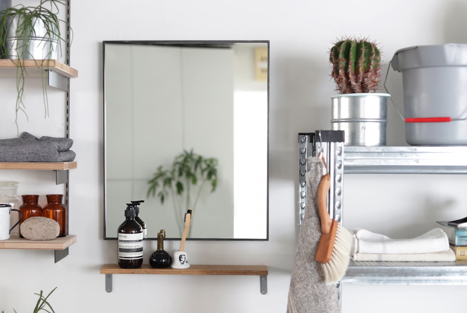 メタルフレームミラー 鉄 W500×H600 | KB-AC016-01-G141 | ミラー