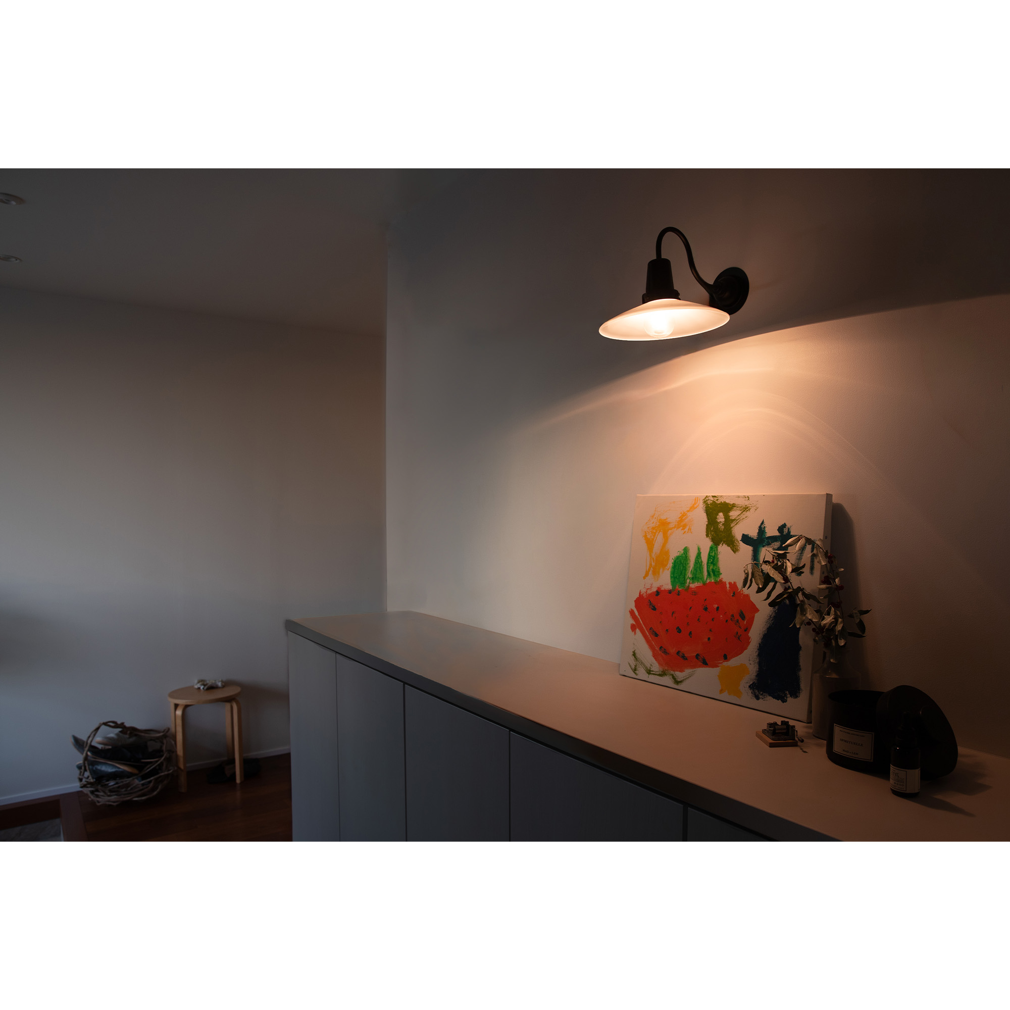 レトロブラケットライト 水平アーム 乳白×ブラック | LT-BR003-06-G141