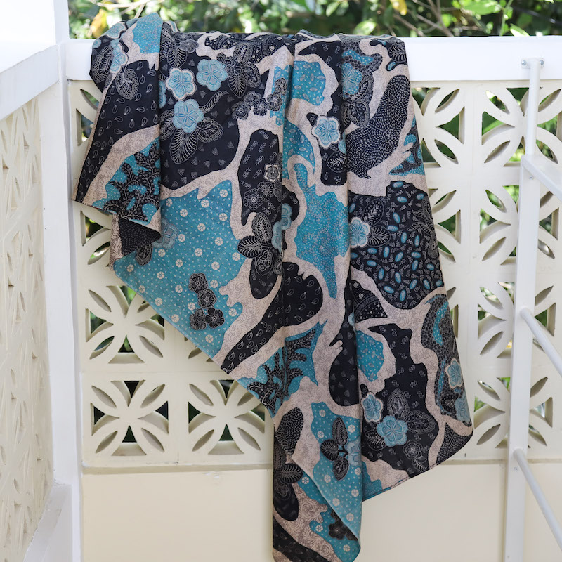 バティック（ジャワ更紗・プリント・綿100%） (NRA941-18) Rosily