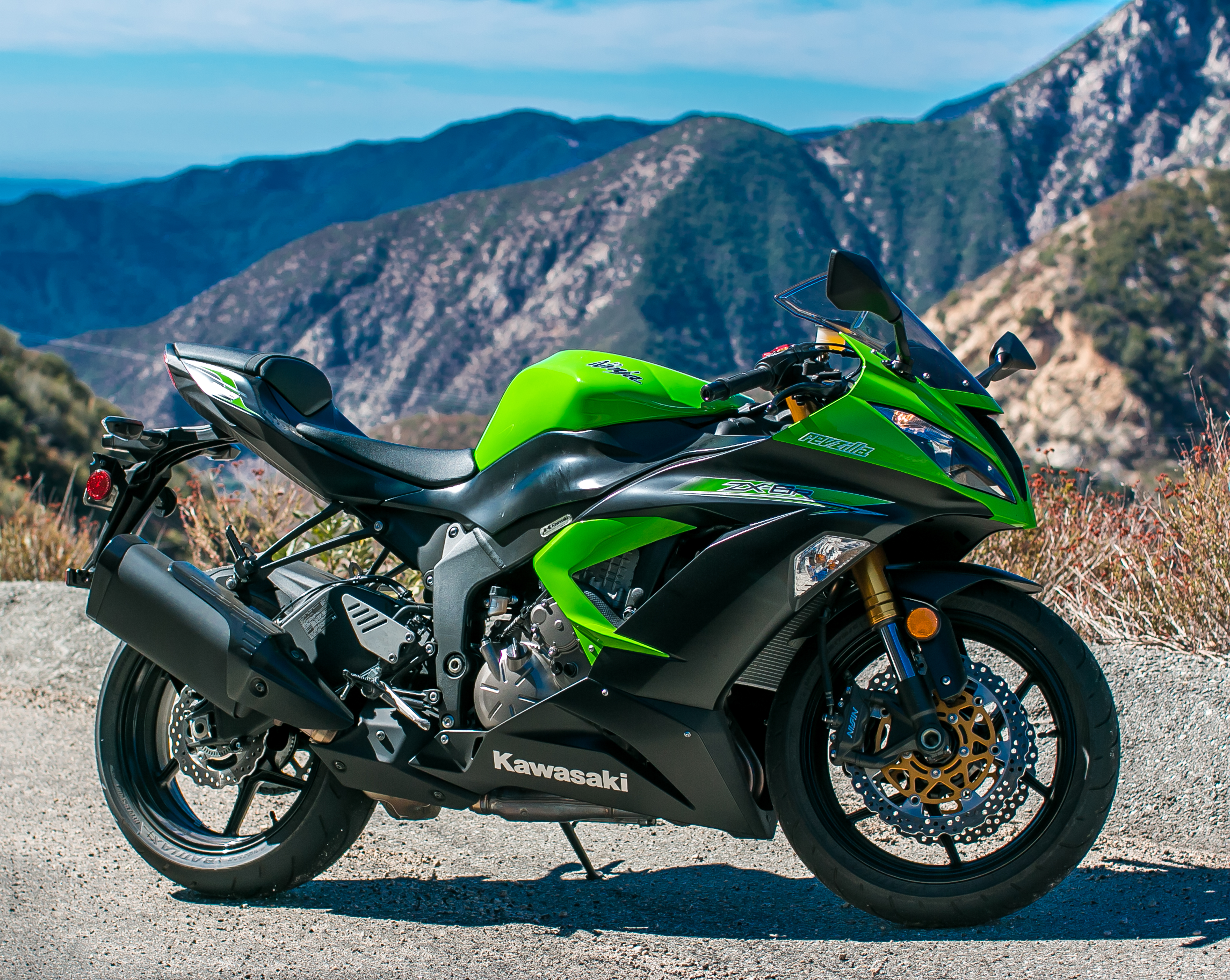 2014 Kawasaki ZX-6R ABS review - RevZilla