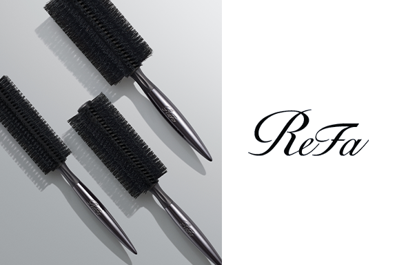 ふわっとキャッチ、するんとリリース。うねりを伸ばし、スタイル決まる