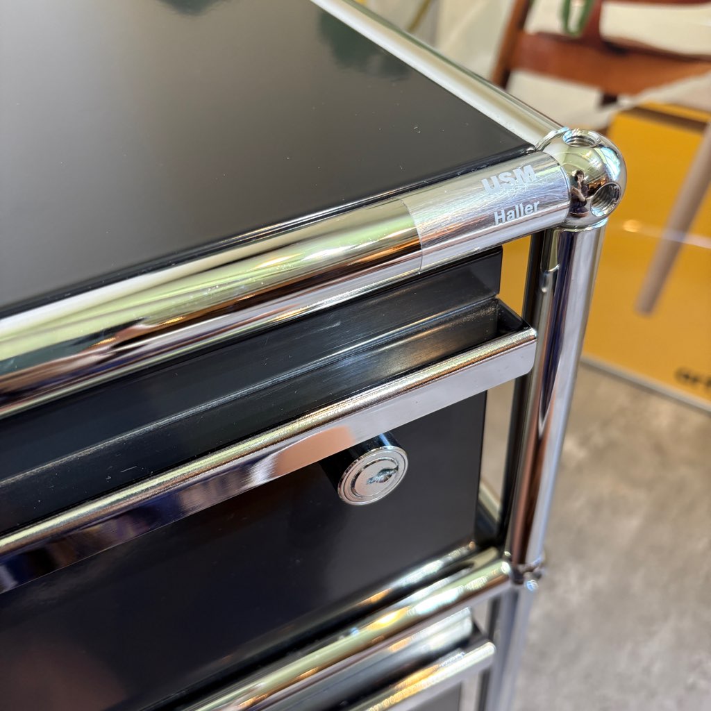 USMハラー / USM Haller ワゴン鍵付きトレイセット 2段 ブラック 中古