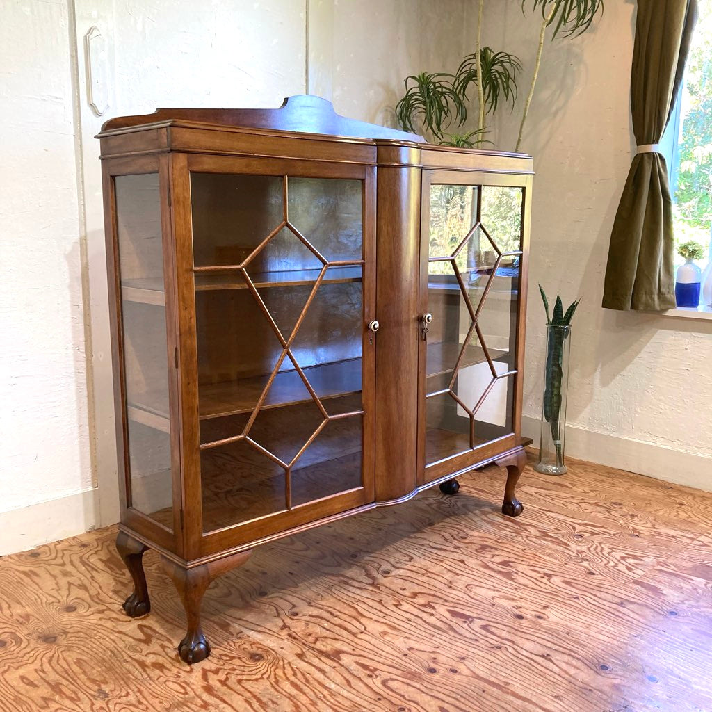 英国 アンティーク ガラス ショーケース 飾り棚 キャビネット 中古