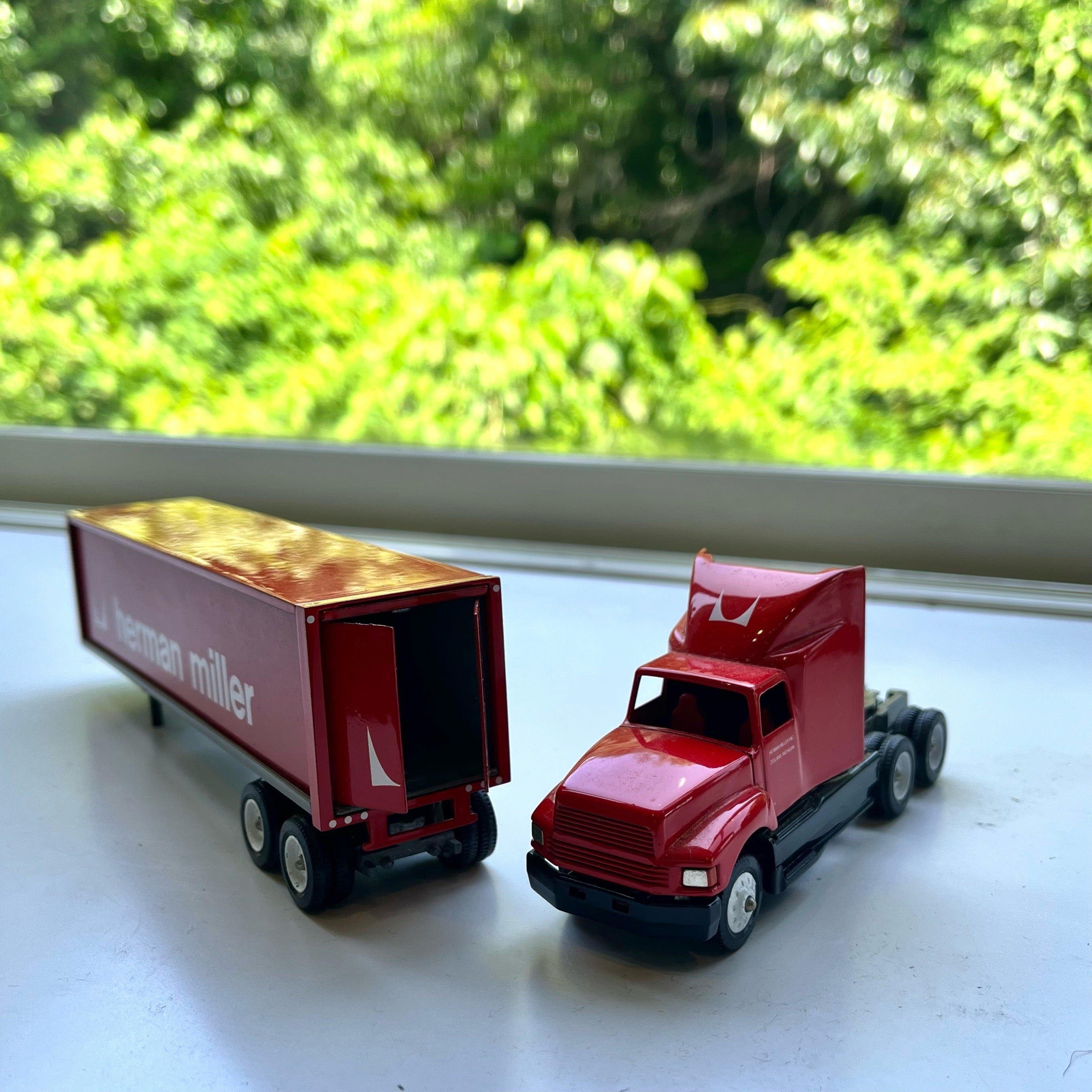 ウィンロス / WINROSS ハーマンミラー トレーラー ミニチュアトラック