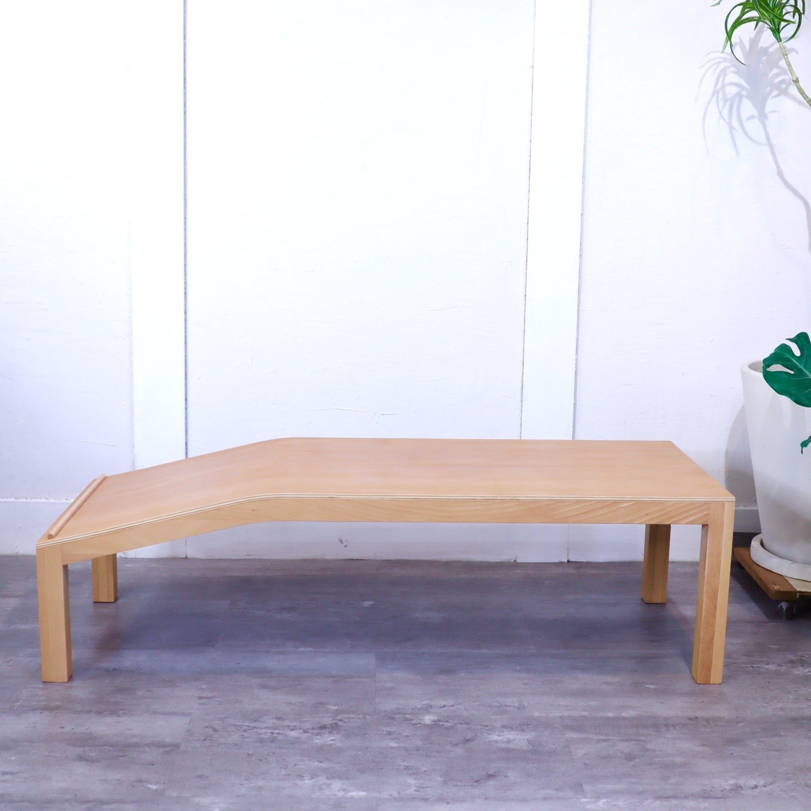 アクタス / ACTUS エホンななめテーブル 中古 勉強机 子供 ehon 絵本