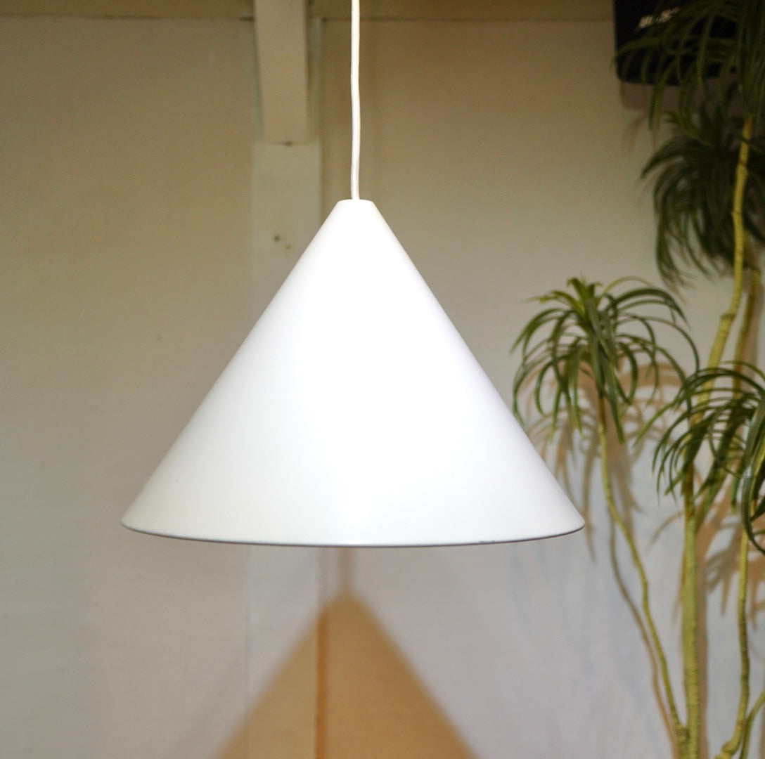 ルイスポールセン / Louis Poulsen ビリヤードランプ アルネ