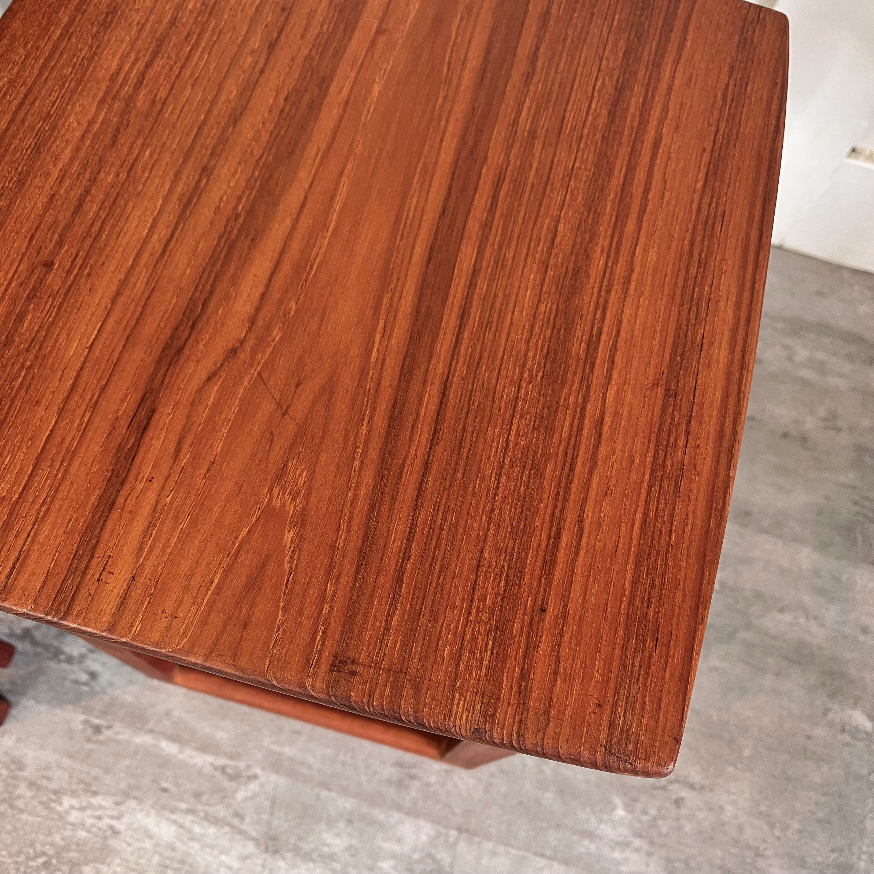 イギリスヴィンテージ 英国 ネストテーブル コーヒーテーブル チーク材