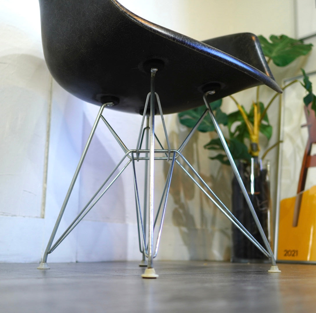 ハーマンミラー / Herman Miller アームシェルチェア エッフェルベース