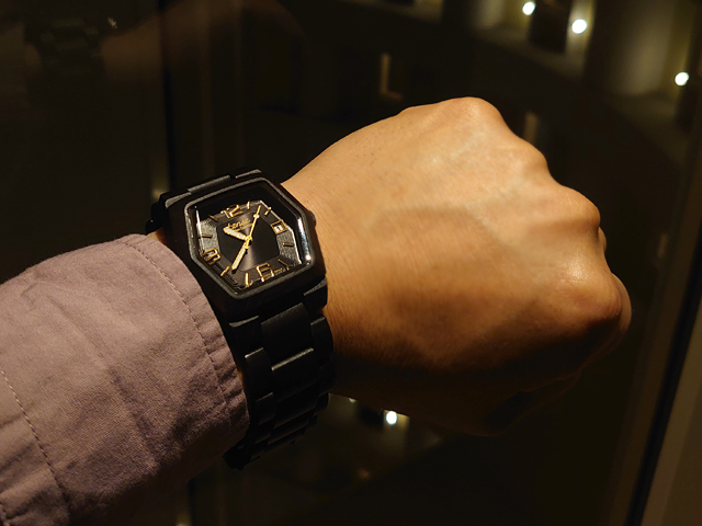 オールブラックモデル【木製腕時計専門店woodwatch.jp】