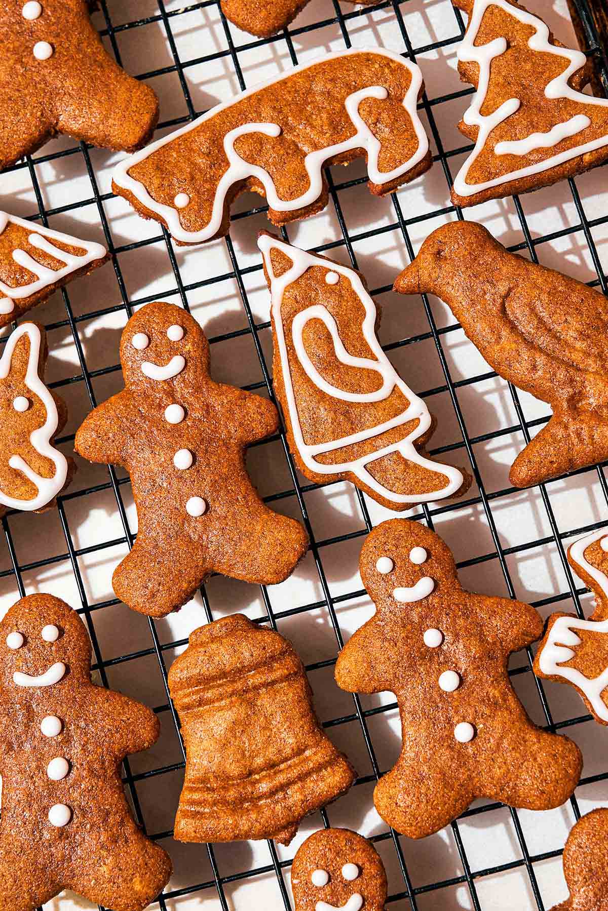 Vegan Gingerbread Cookies - Wholehearted Eats