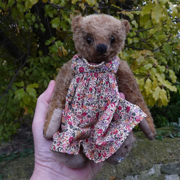 フォーゲットミーノット 作家 テディベア・オブ・ウィットニー