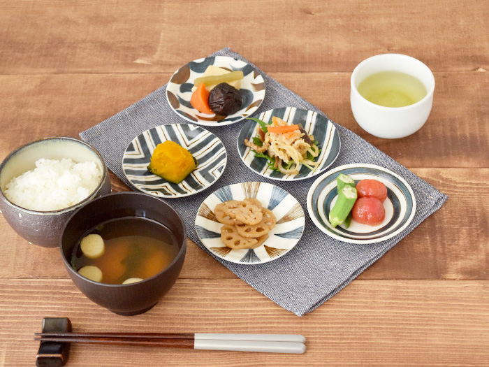 豆皿サイズのおしゃれ和食器小皿。醤油皿や薬味皿などに使える人気の食器。