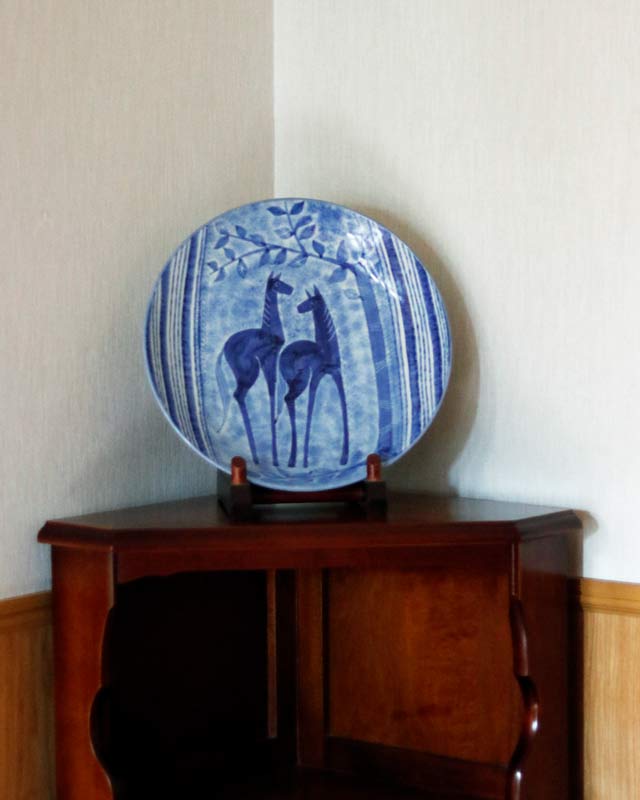 砥部焼の和食器 梅山窯の大皿 【砥部工房 からくさ】