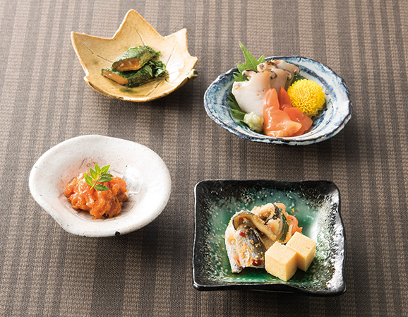 黒釉半月三色吹向付のみ(和風変形皿(中サイズ))|食器通販の陶磁庵