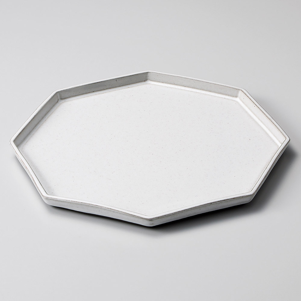 KURO土たたら 八角皿 （小）(和風変形皿(中サイズ))|食器通販の陶磁庵