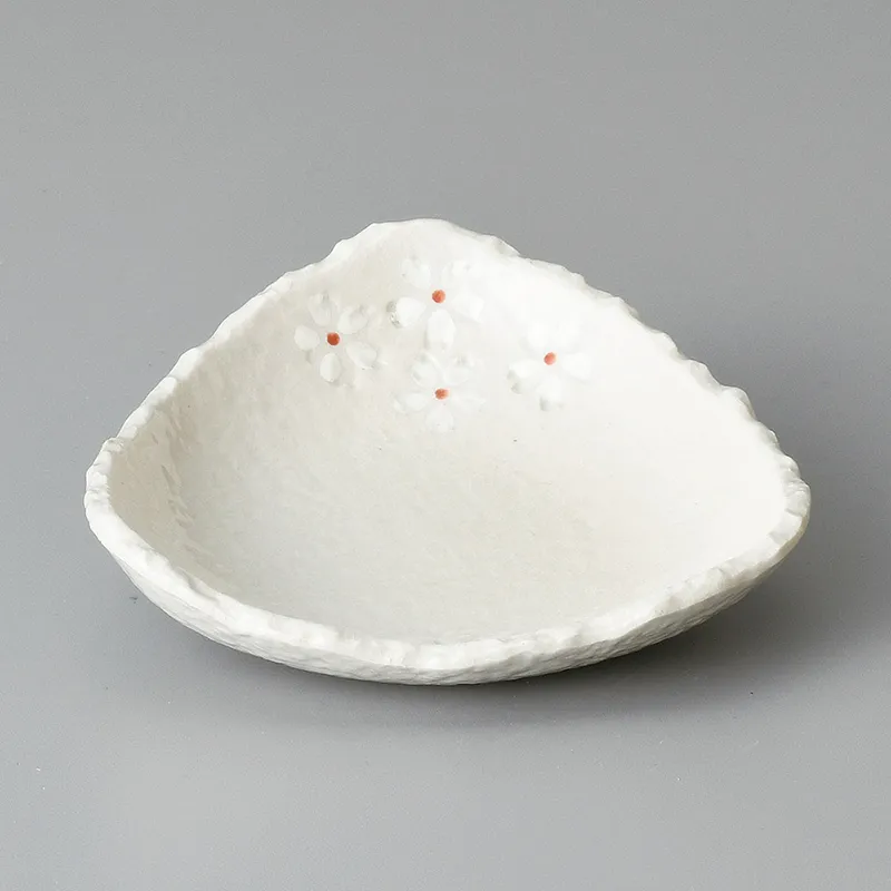 三角形の食器の通販|食器のセール・購入なら陶磁庵