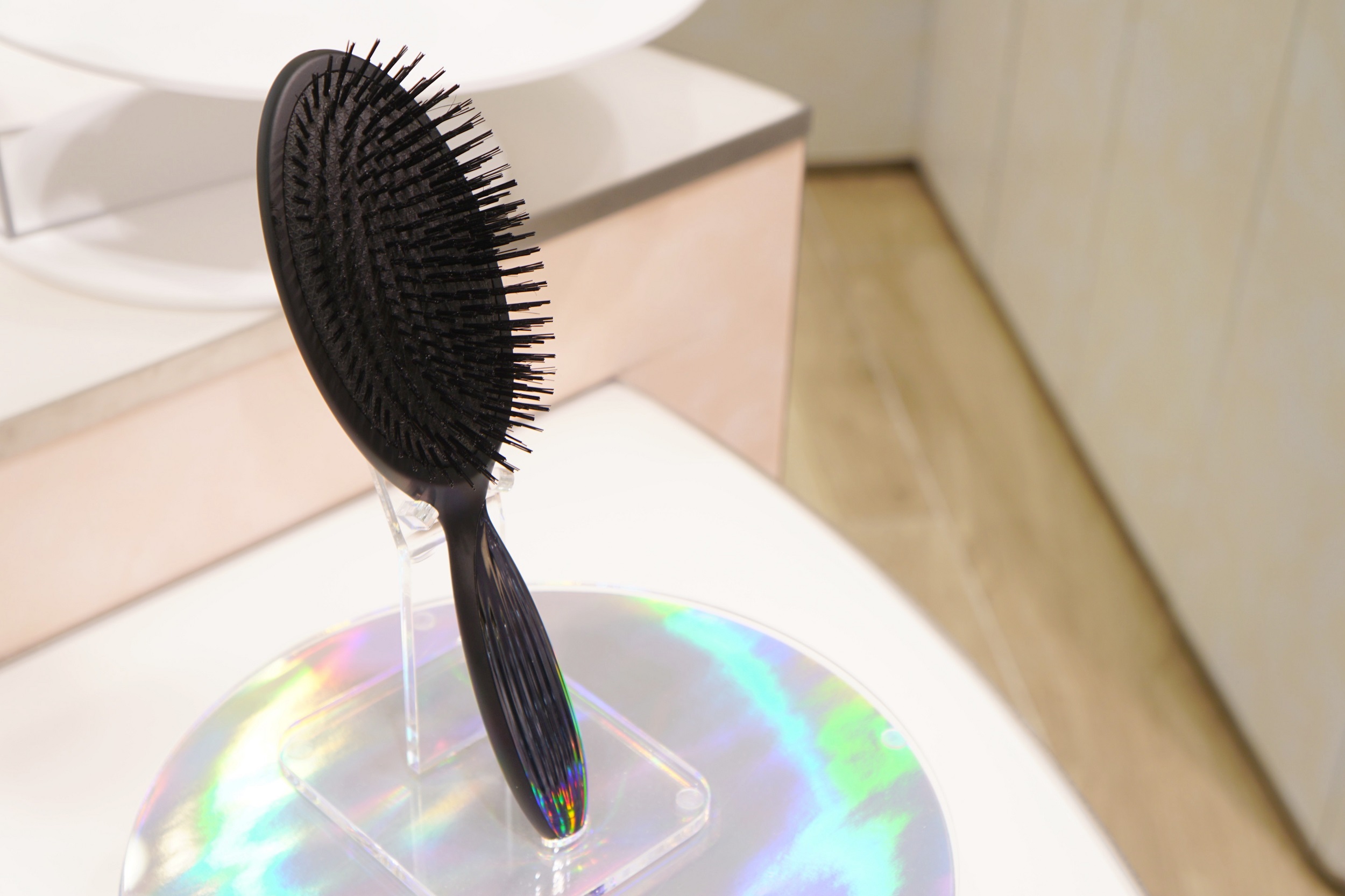 一生もののブラシが登場！〈ReFa (リファ)〉の天然猪毛ブラシ「リファ