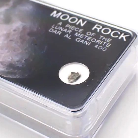 ムーンダスト　月飛来岩石の粉 数億年の隕石を削り出した一点物文字盤＞ 29.51日高精度ムーンフェイズ