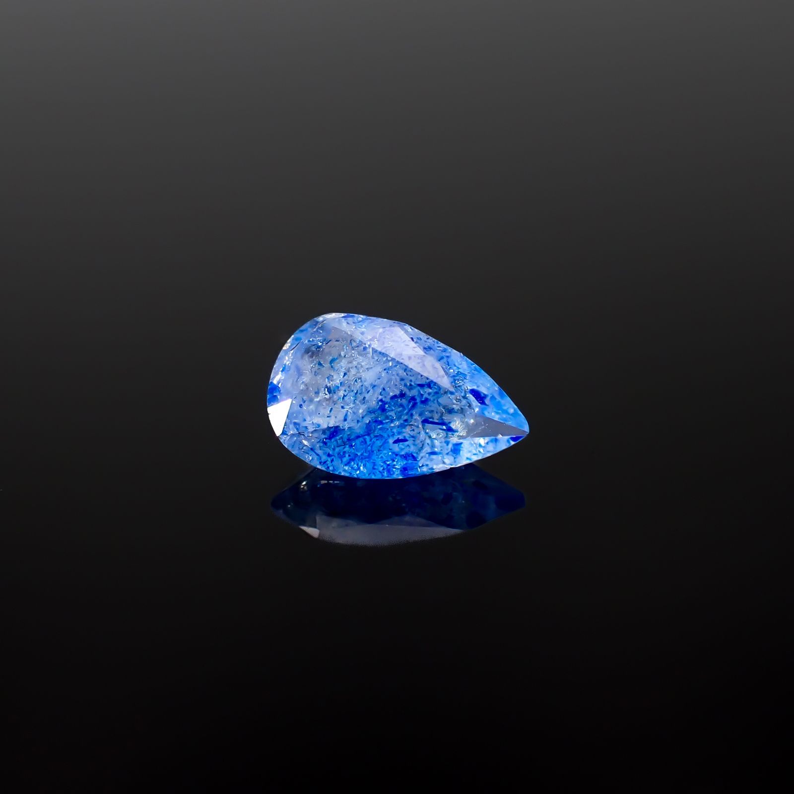 ラズライトインソーダライト フルオレッセンス(宝石名ラズライト イン