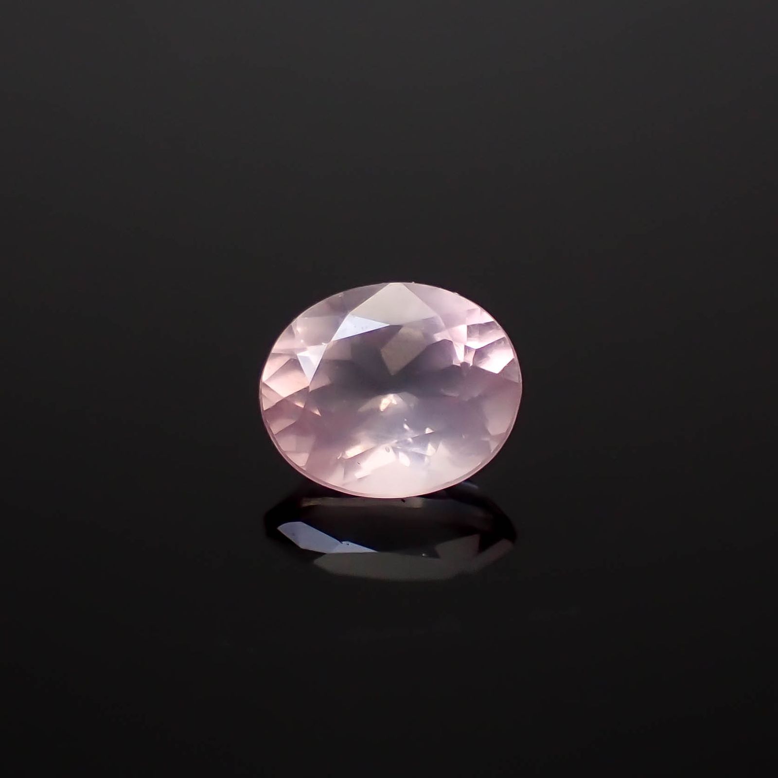 ローズクォーツ(宝石名ローズ・クォーツ)マダガスカル産 識別済 0.46ct