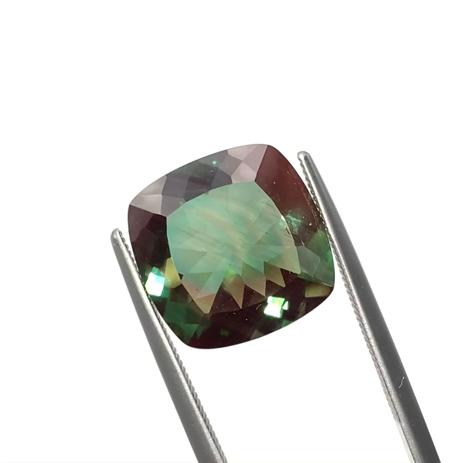 カラーチェンジアンデシン(宝石名アンデシン/ラブラドライト(カラー