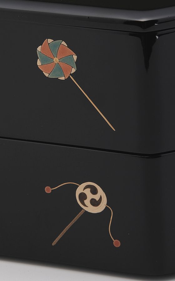 三段重・玩具蒔絵 385,000円（税込） | 輪島塗の塗師屋 輪島漆器大雅堂