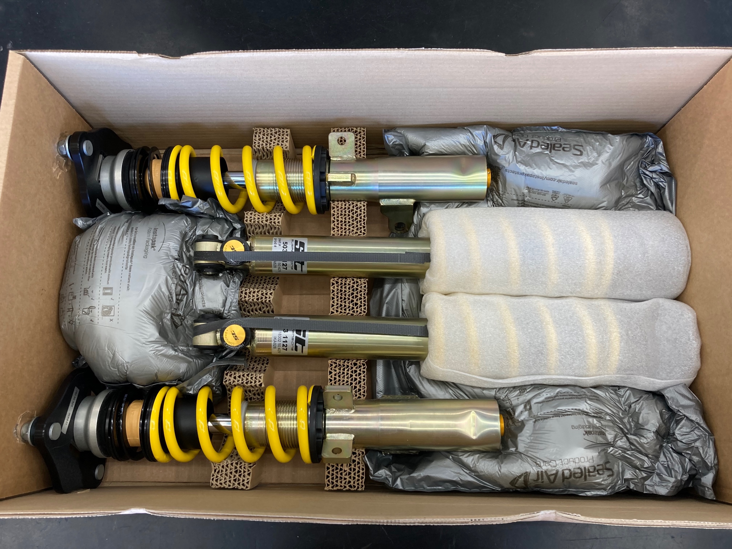 シビックTYPE-R 話題のST XTA plus3 をインストール！ | 店舗おススメ