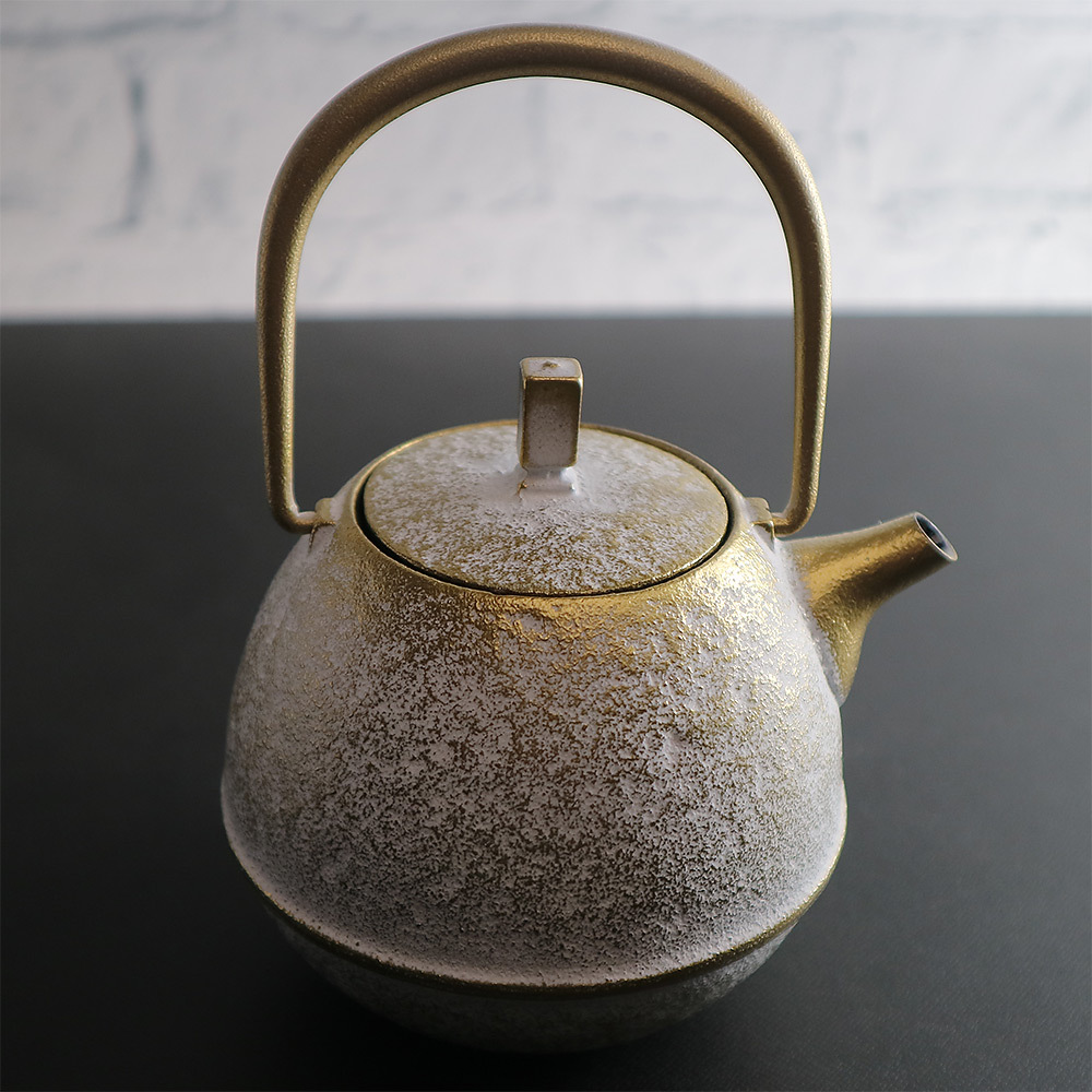 南部鉄急須 Egg 小 champagne（白金色） | 商品詳細 | 高島屋