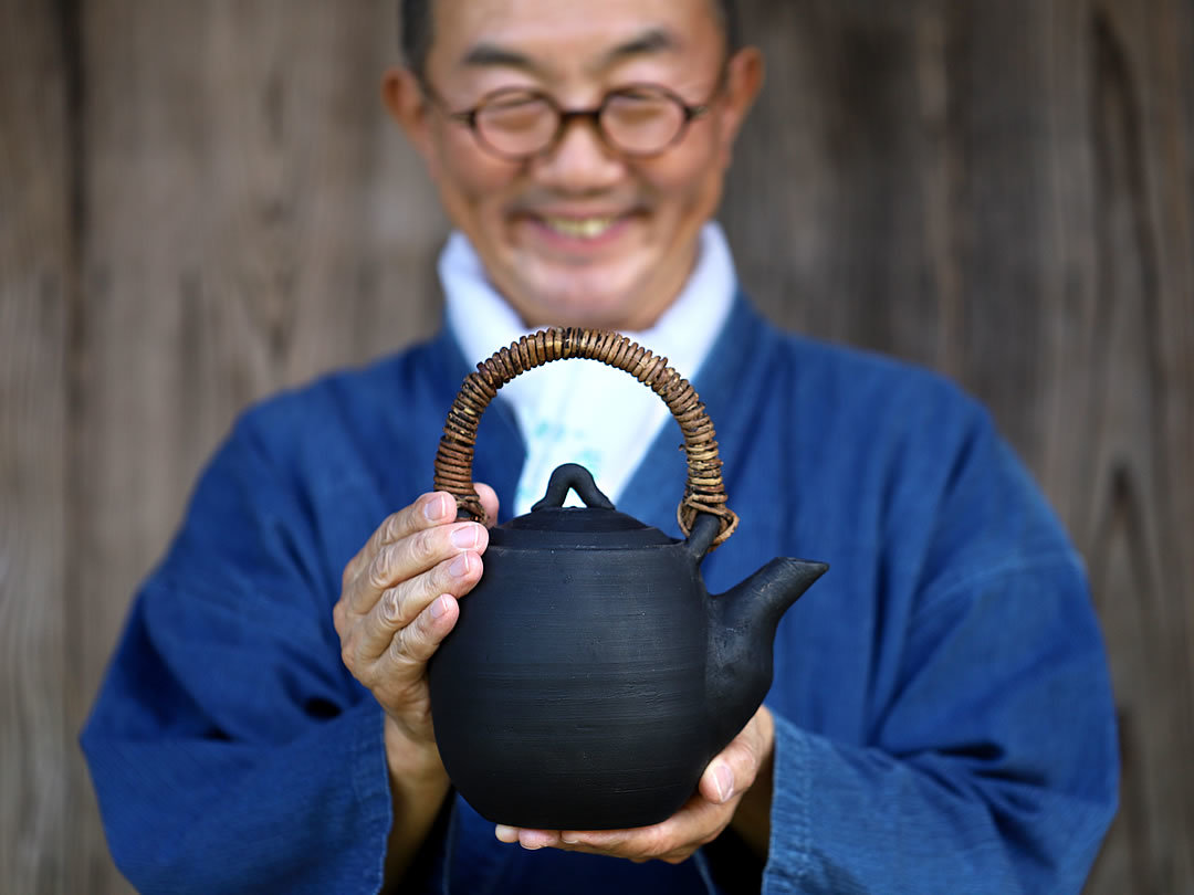 竹炭急須と湯呑が揃いました - 竹虎四代目がゆく！