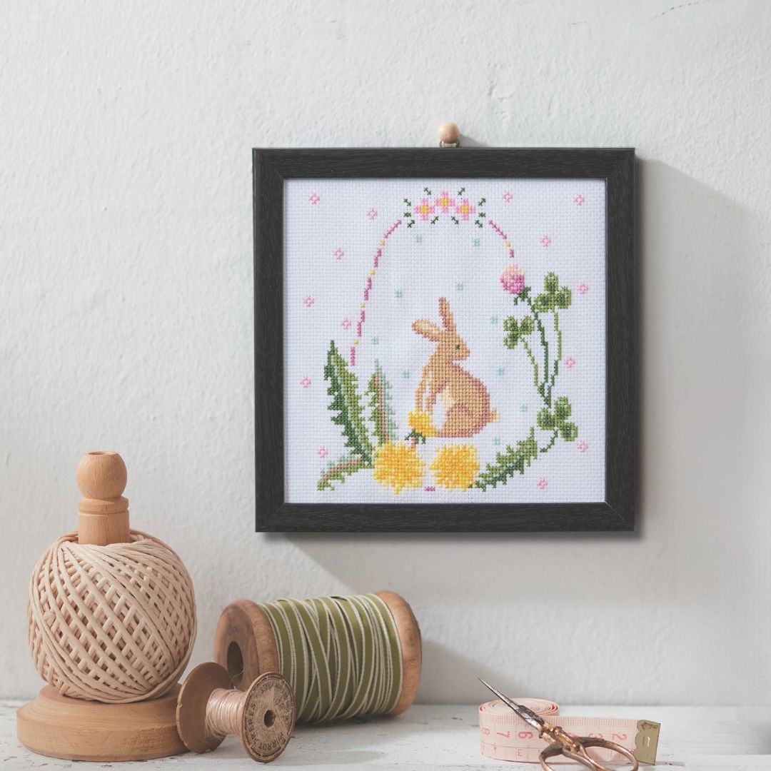 彩葉 季節を彩るクロスステッチ ウサギとタンポポ: キット｜手づくり