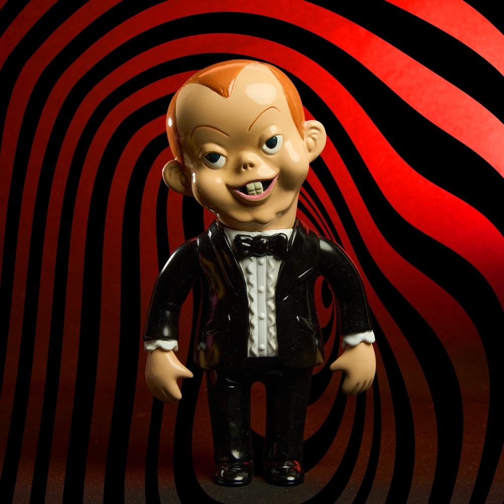 HEADLOCK DEEP RED MAD PUPPET by KNUCKLE x Headlock Studio x Unbox