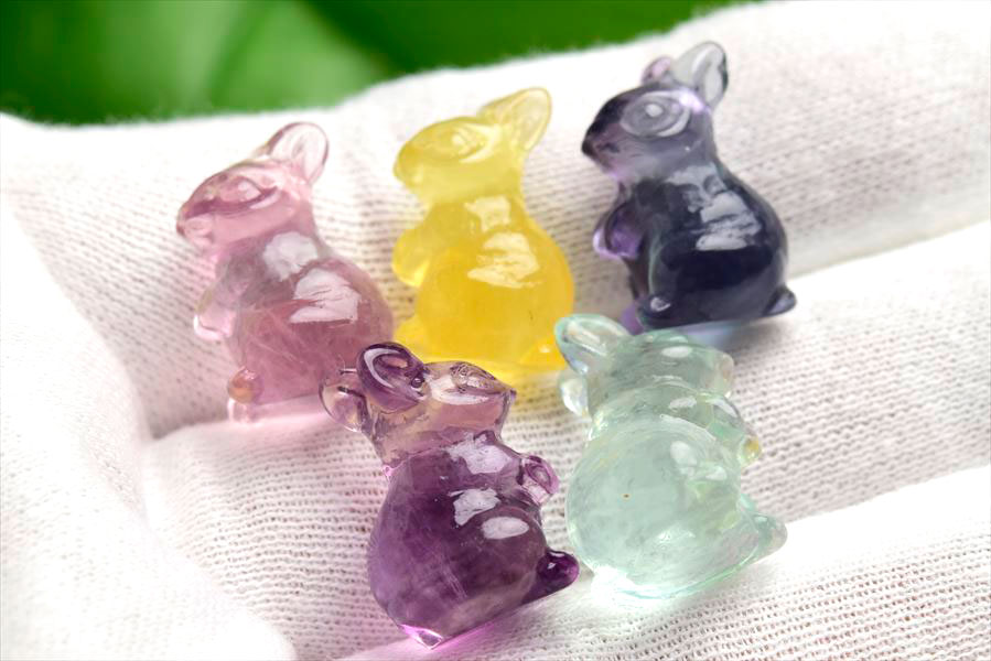 ウサギ（兎・うさぎ）フローライト○ミニチュアサイズ○卯｜兎｜蛍石