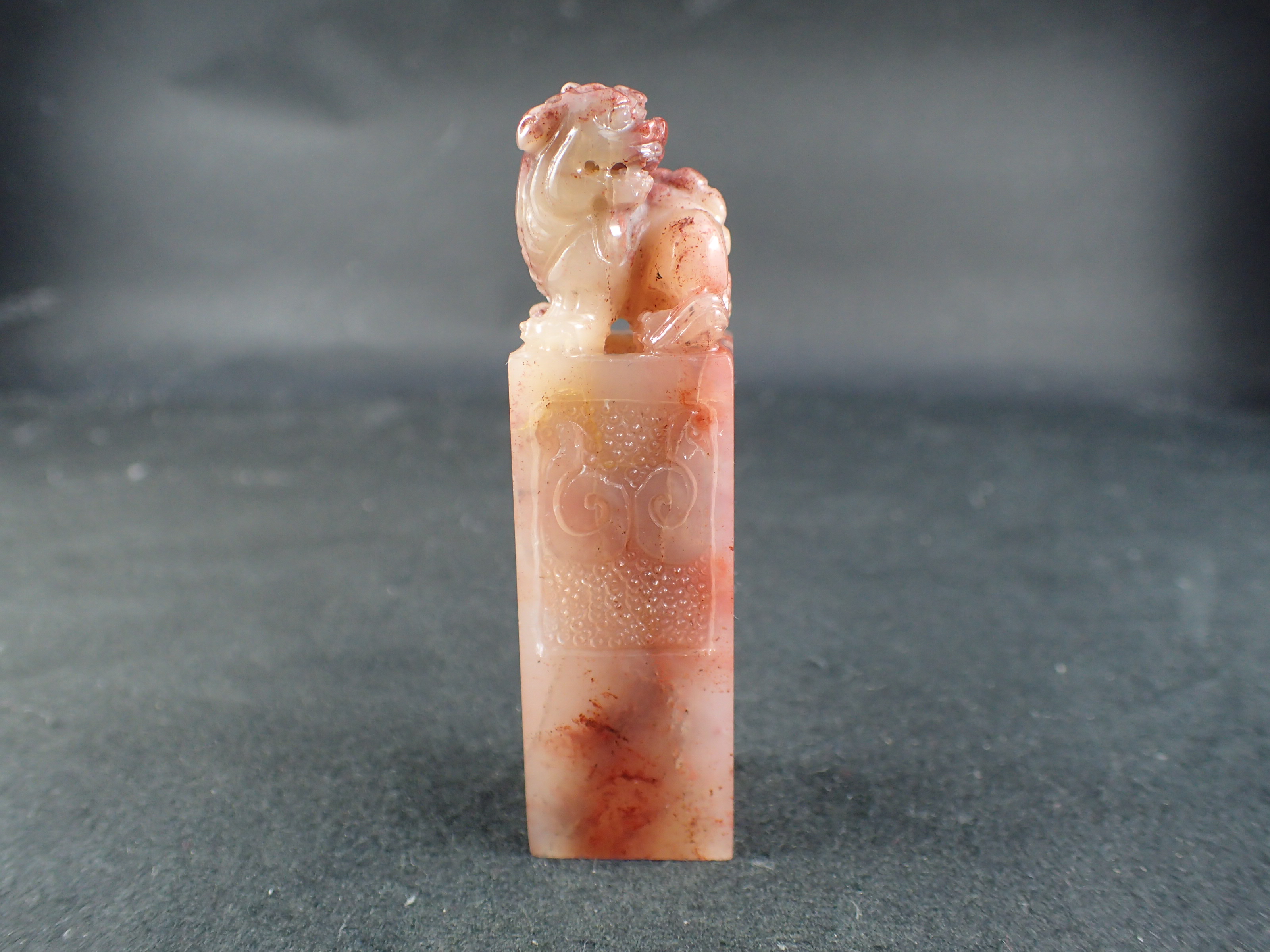 寿山石（芙蓉石の彫刻） ｜石の販売専門店【vec stone club】