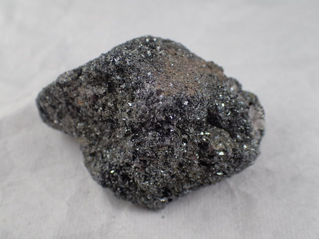最高品質鏡鉄鉱(Hematite) 岩手県北上市和賀仙人鉱山 産 ｜石の販売