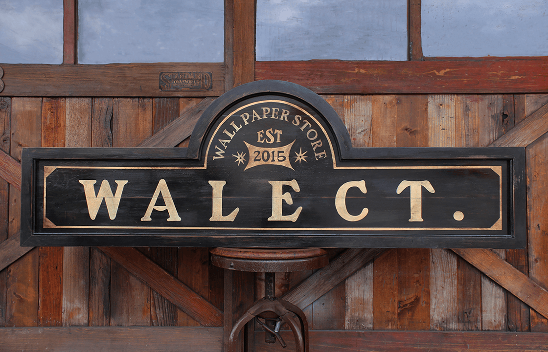 木製看板 〜お店の前に置いて印象づけ〜｜ヴィンテージ看板