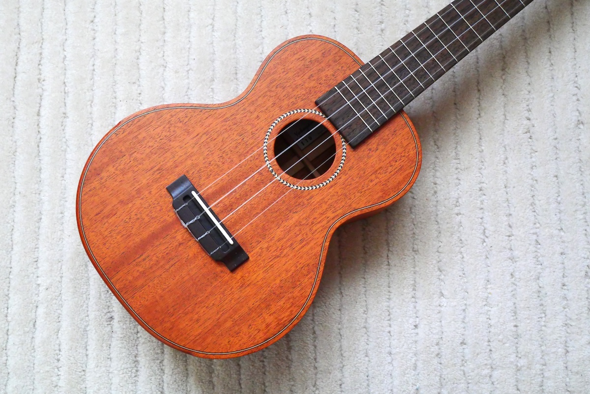 Concert / YU-H #119 / All Honduras Mahogany - Yokoyama Guitars