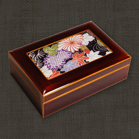 伝統的工芸品と手ぬり技法 ｜ 飛騨春慶塗製造元 飛騨高山の伝統工芸