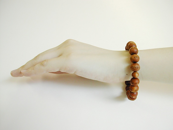 白檀般若心経彫10mmブレス お数珠の安田念珠店へ｜総本山御用達 安田