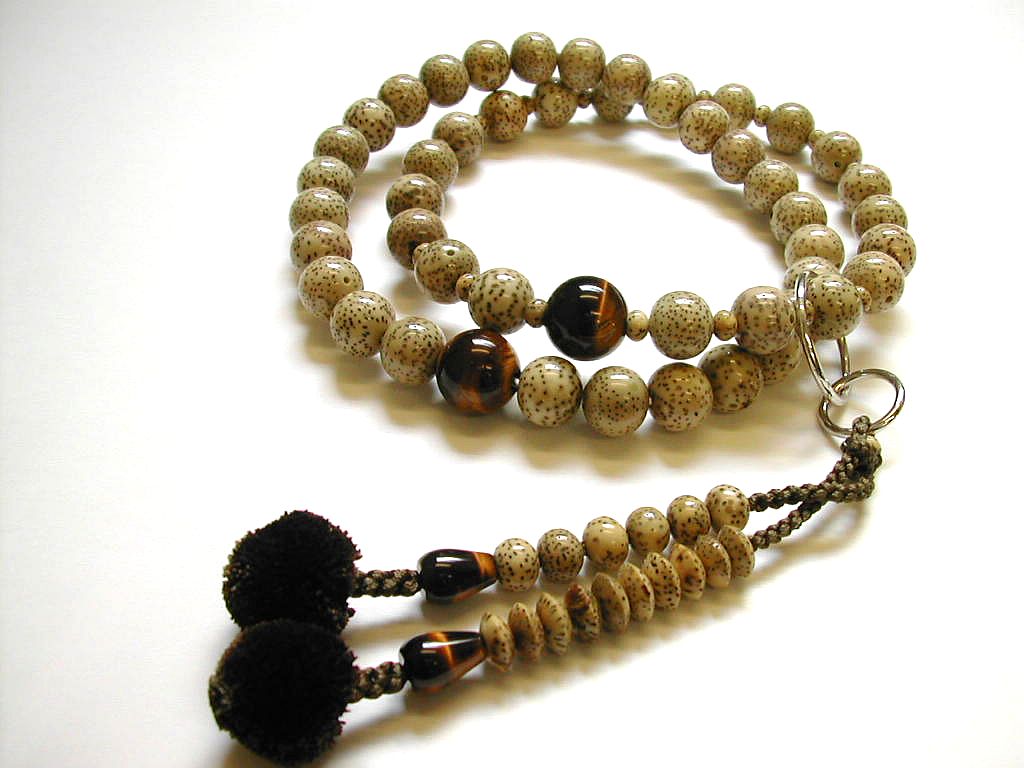 星月菩提樹三万浄土薄茶房虎目石仕立 お数珠の安田念珠店へ｜総本山