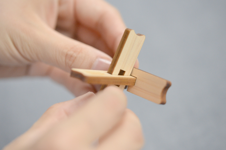 立体知恵パズル 木のノベルティ・OEM 山のくじら舎