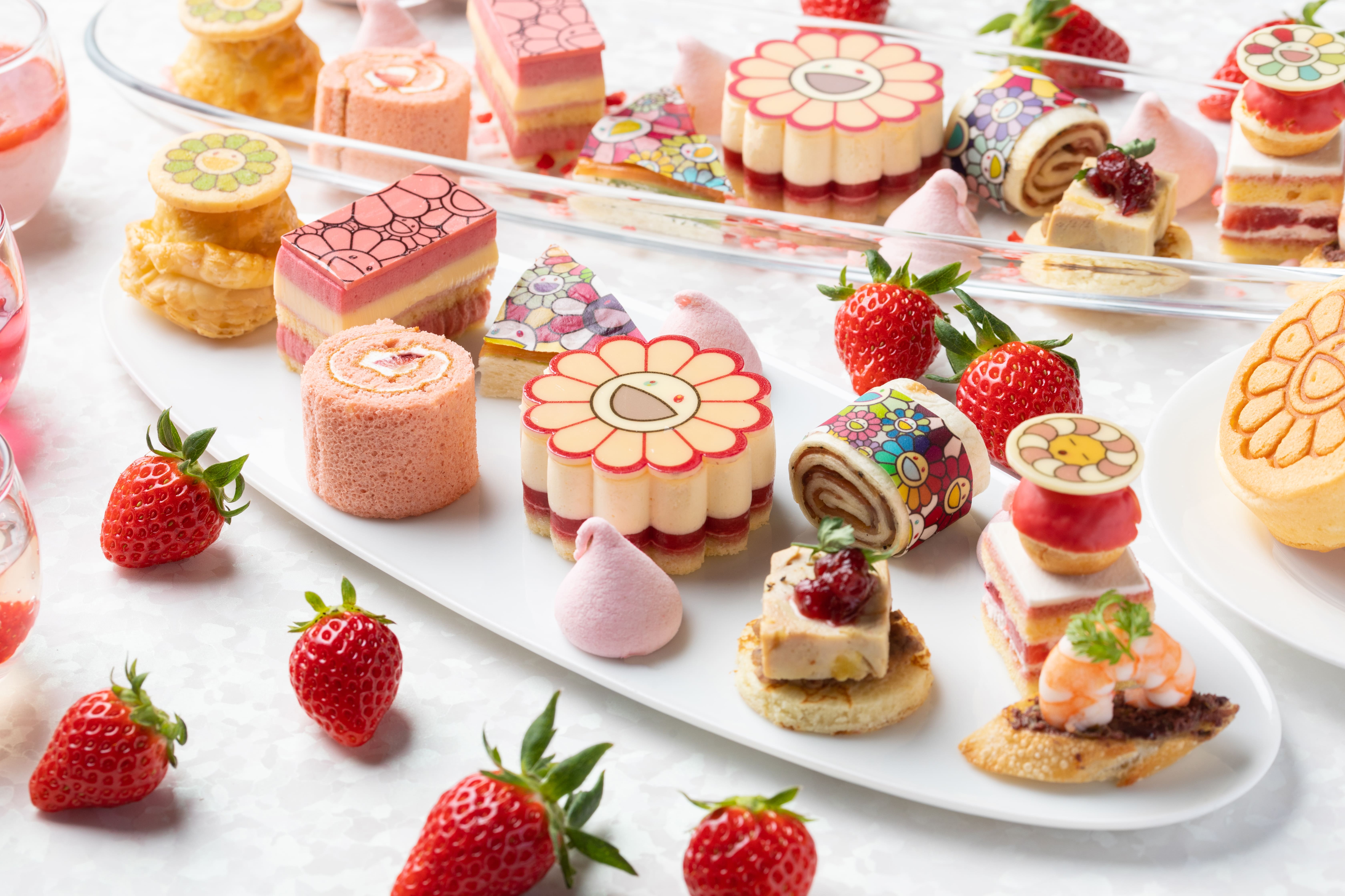 村上隆とコラボしたアフタヌーンティーがユニーク☆ “お花”モチーフの