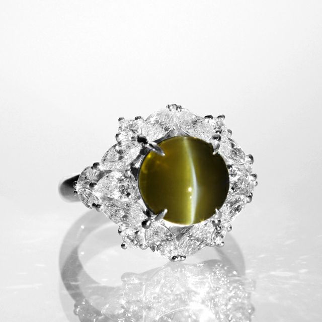 クリソベリルキャッツアイ7.74ctプラチナリングダイヤ2.39ct付(GRS宝石