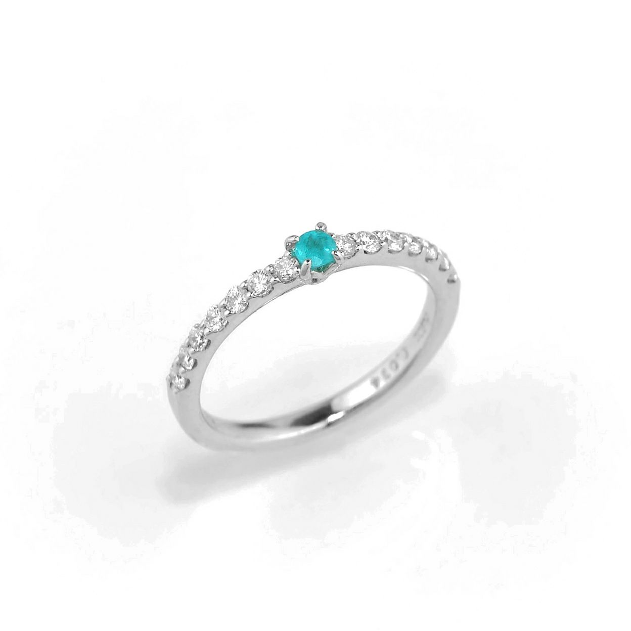 ブラジル産パライバトルマリン0.07ctプラチナリングダイヤ0.27ct付